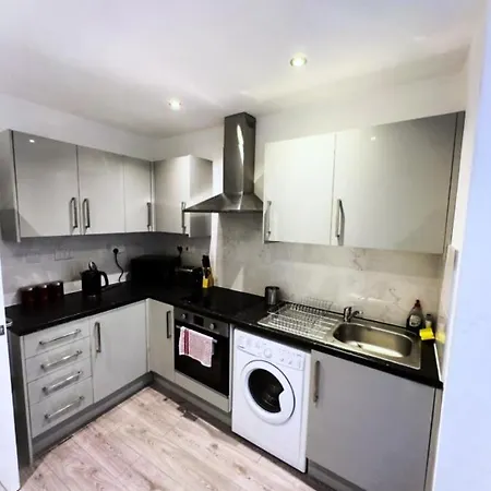 Attractive 2 Bed Apartments Free Wi-Fi And Parking Croydon Exterior foto