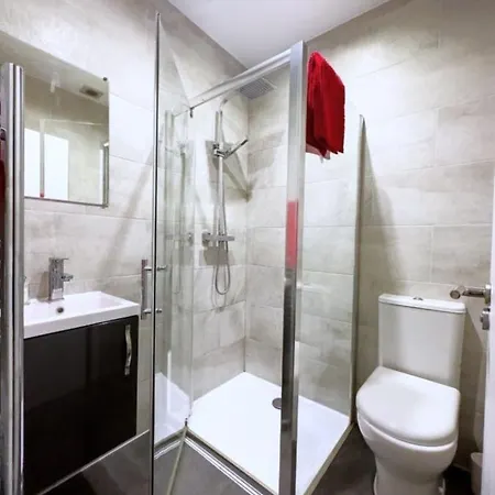 Attractive 2 Bed Apartments Free Wi-Fi And Parking Croydon Exterior foto