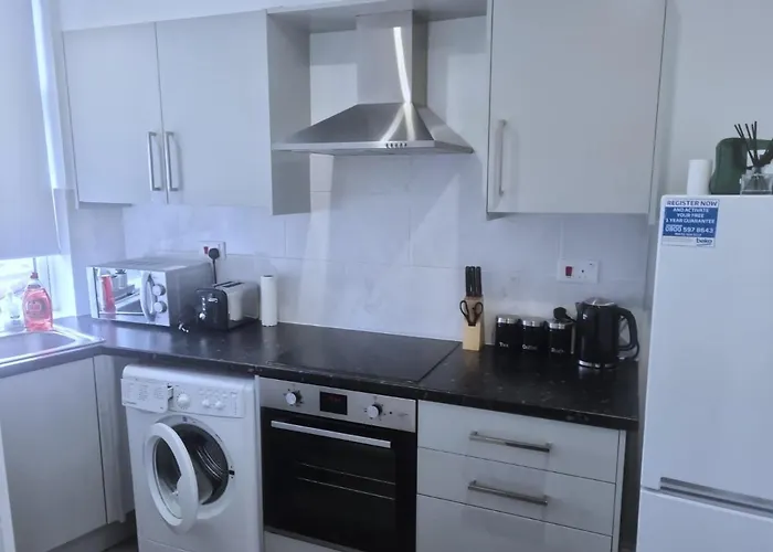 Attractive 2 Bed Apartments Free Wi-Fi And Parking